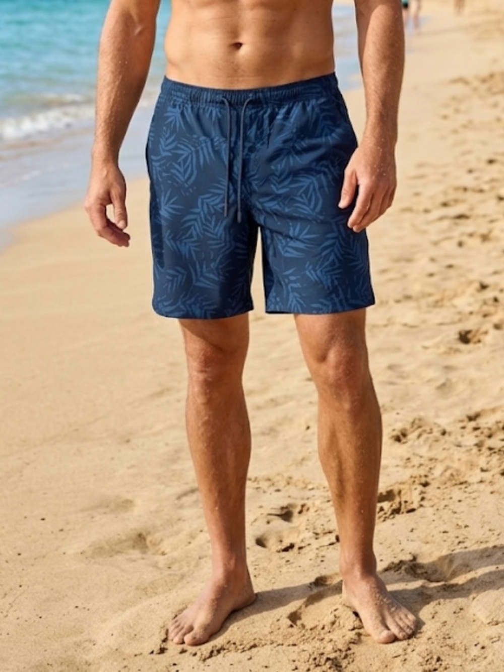 Kirkland Signature Men's Leaf-Print Swim Trunks with Drawstring Size Large NWOT